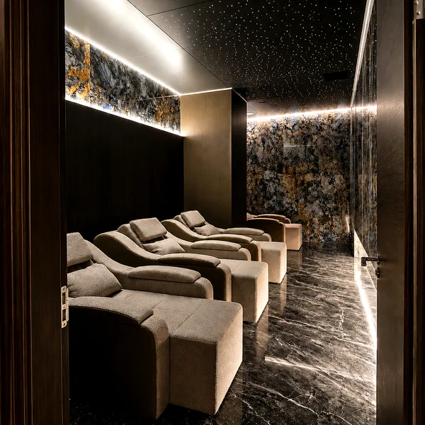 Black marble rest corridor photo