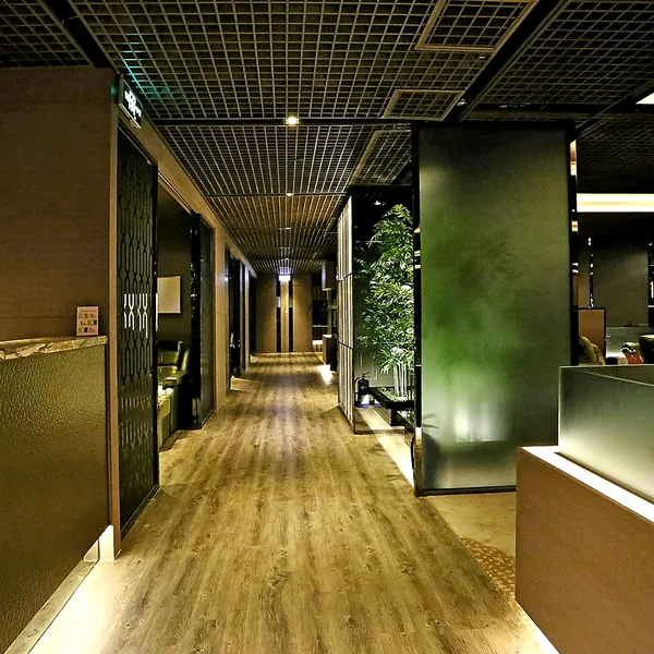 Clean room corridor with simple wayfinding for faster staff arrangement photo